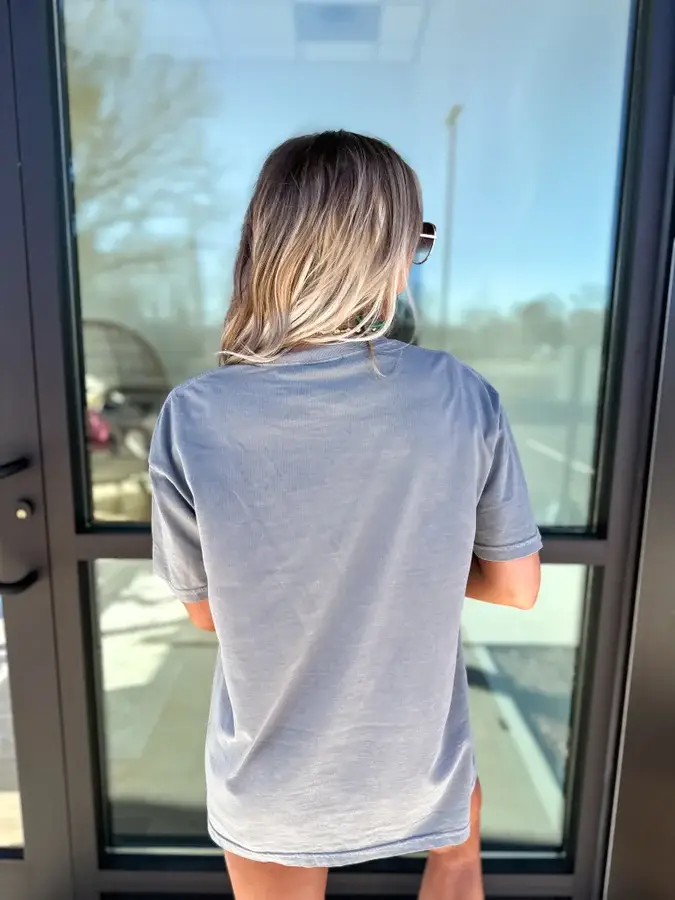 birdie - Wholesale Tunic - Women's - Lucky Bay graphic Tee1