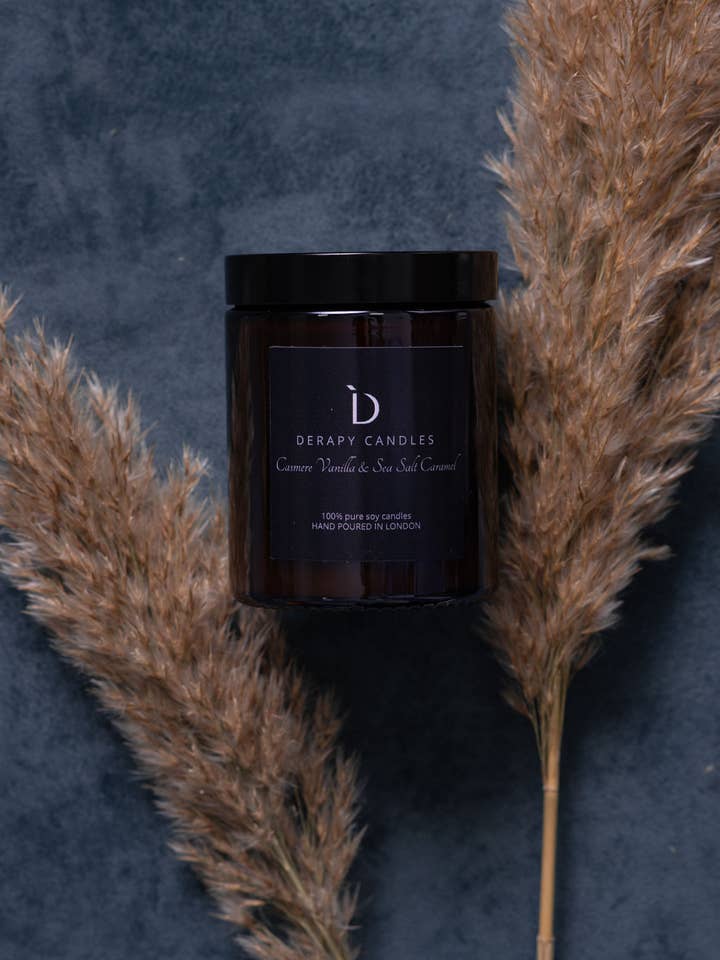 Cashmere Vanilla & Havsalt Karamel Duftlys for engroshandel hos Derapy