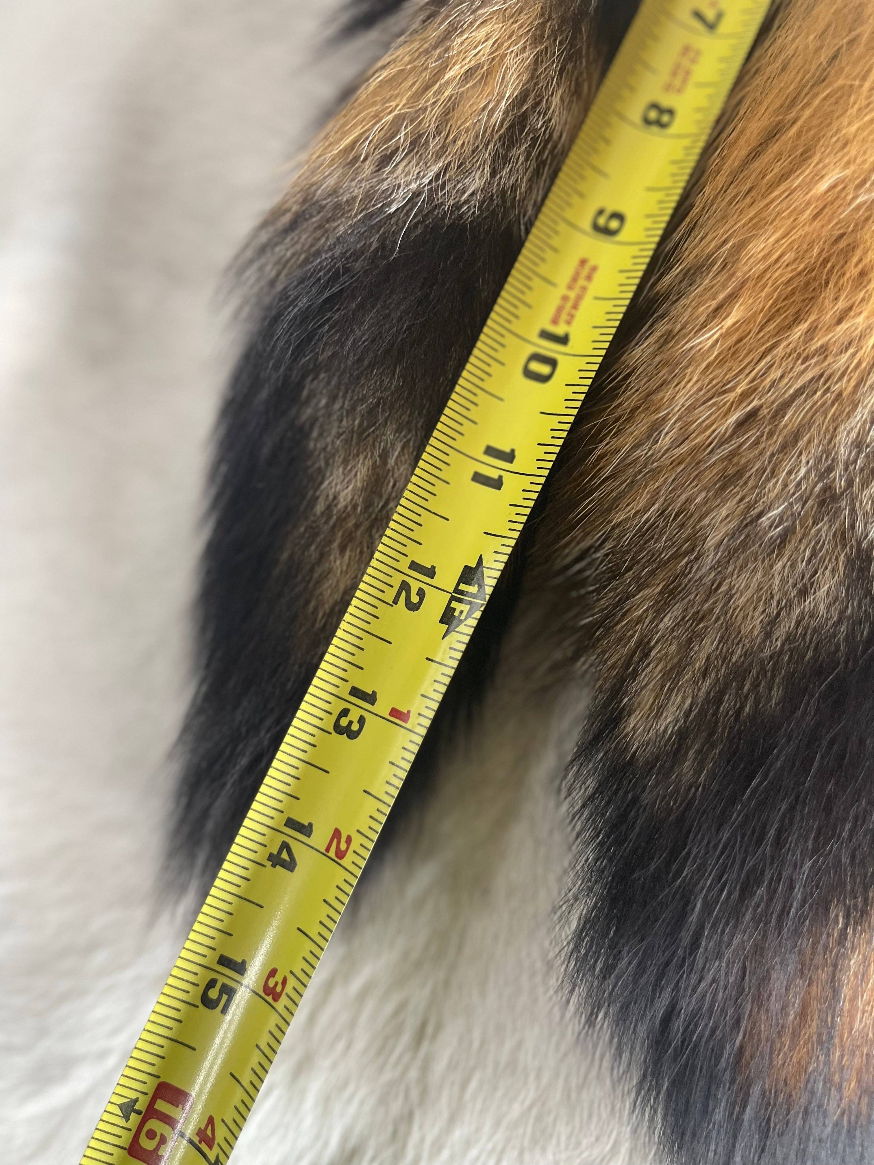 Broads Market - Wholesale Keychain - Women's - Fox Tail Keychain2