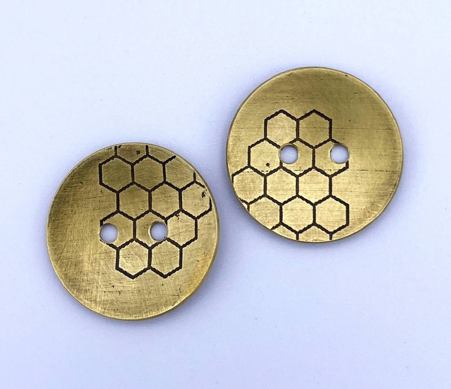 Wandering Dog Metal Art - Wholesale Sewing Button/Snap - Handmade Metal Buttons Etched Bees Butterfly Brass Copper4