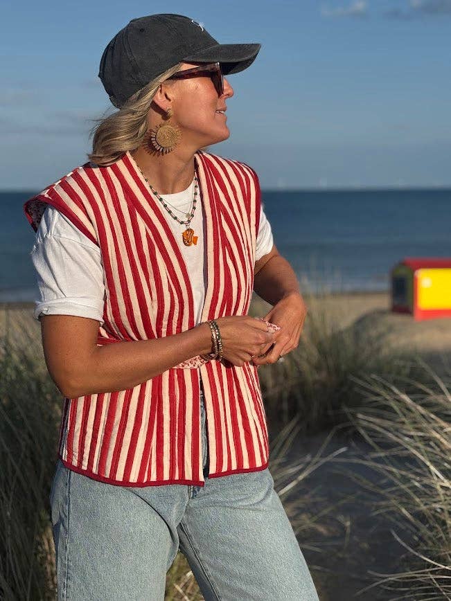 LNH EDIT - Wholesale Outerwear Vest - Women's - Luna red striped Quilted Gilet3