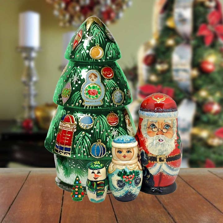 Designocracy - Wholesale Christmas Decoration - Santa Family Nesting Dolls | Christmas Decor | Set of 52