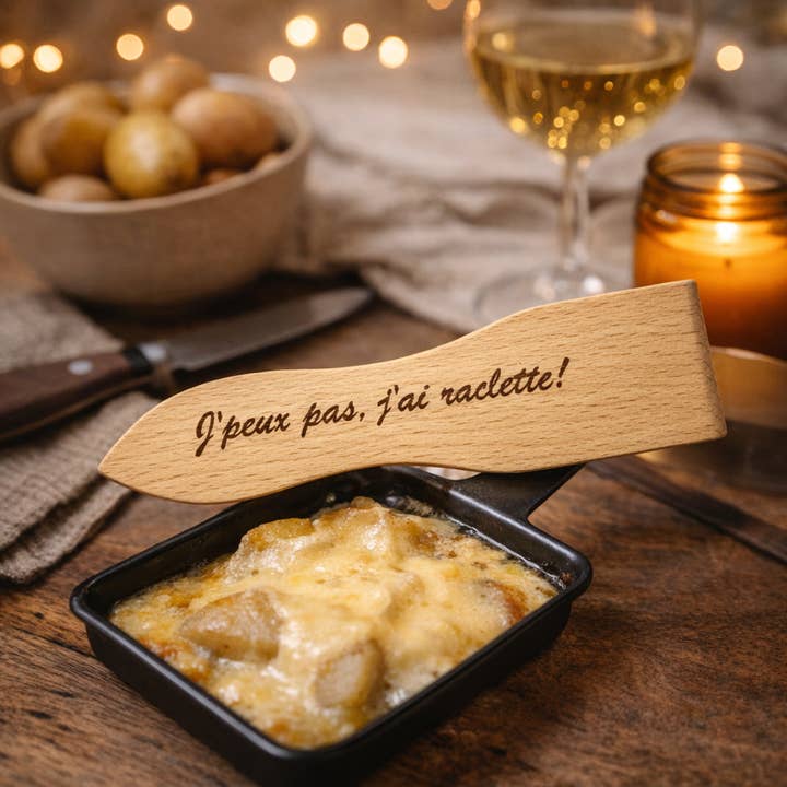 Raclette spatula "I can't, I have raclette!" for wholesale by Un Meuble et C...etera