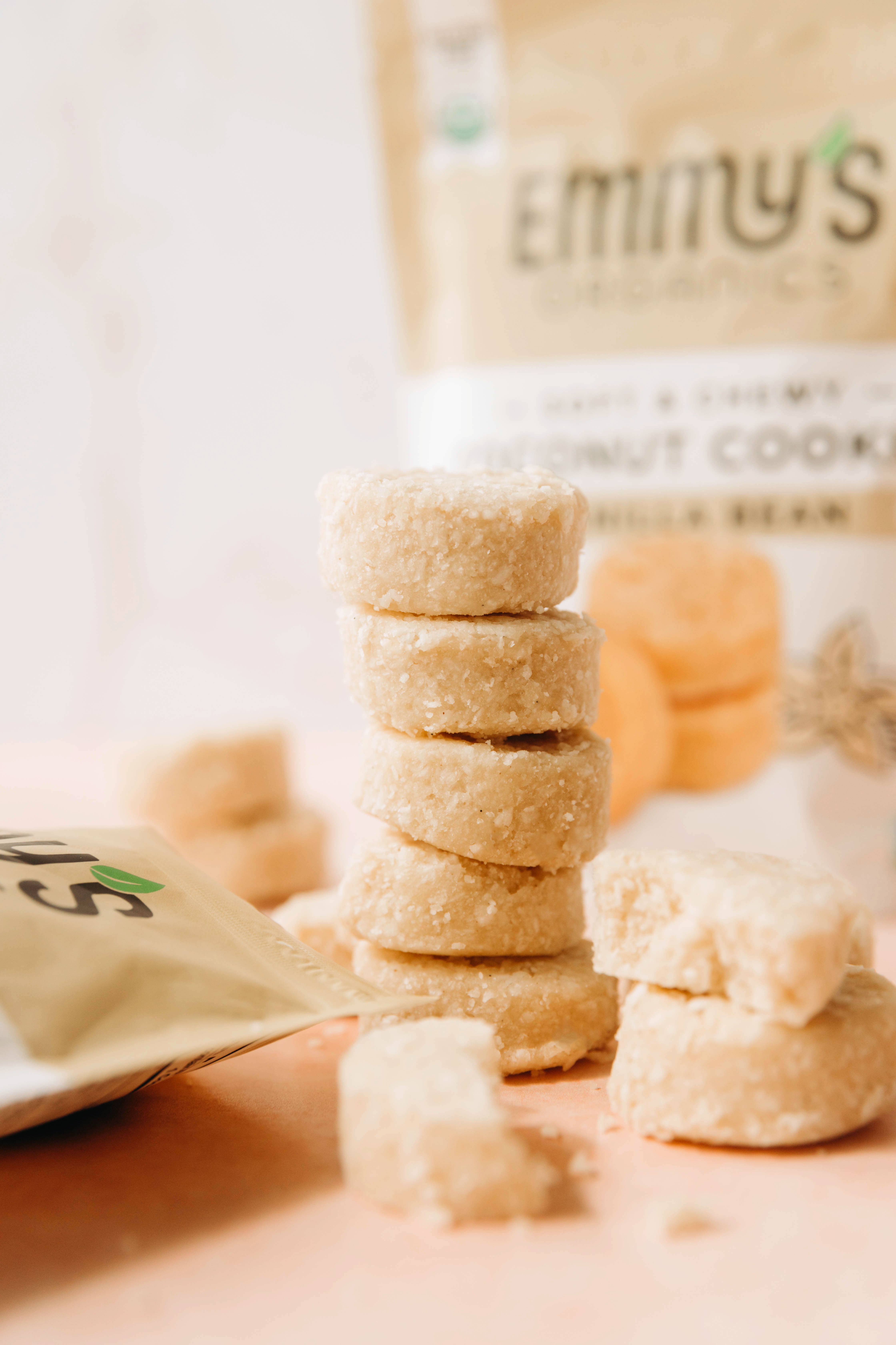 Emmy's Organics - Wholesale Cookie - Vanilla Bean Coconut Cookies 6oz Master Case (32 Units)3