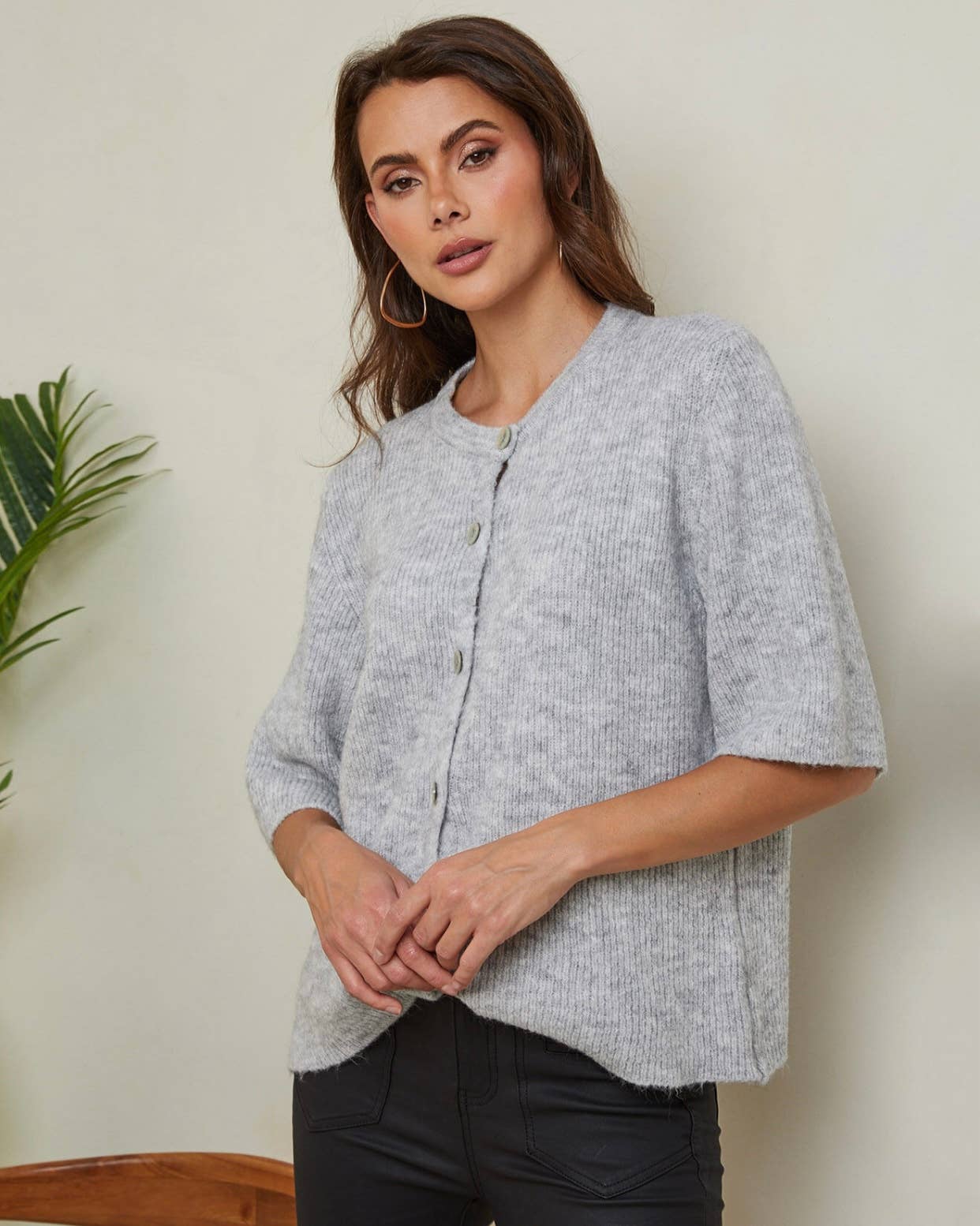 LÉA & LUC – Großhandel Strickjacke – Damen – Damen-Cardiganweste REF. 50755 aus weichem Strick37