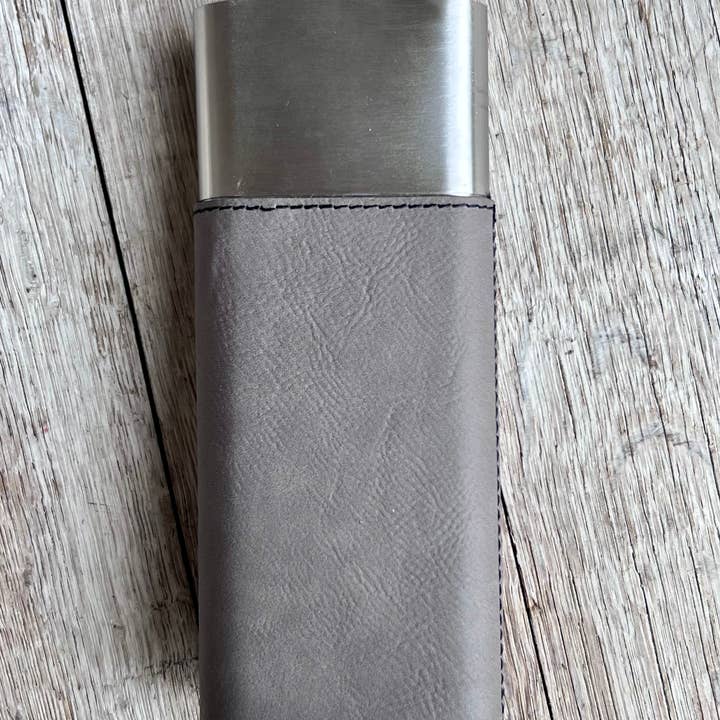 KW Custom Creations - Wholesale Humidor/Cigar Accessory - Laserable Leatherette Cigar Case w/Flask7