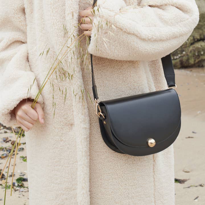 Maradji - Wholesale Shoulder Bag - Women's - NOA RECYCLED BLACK LEATHER BAG4