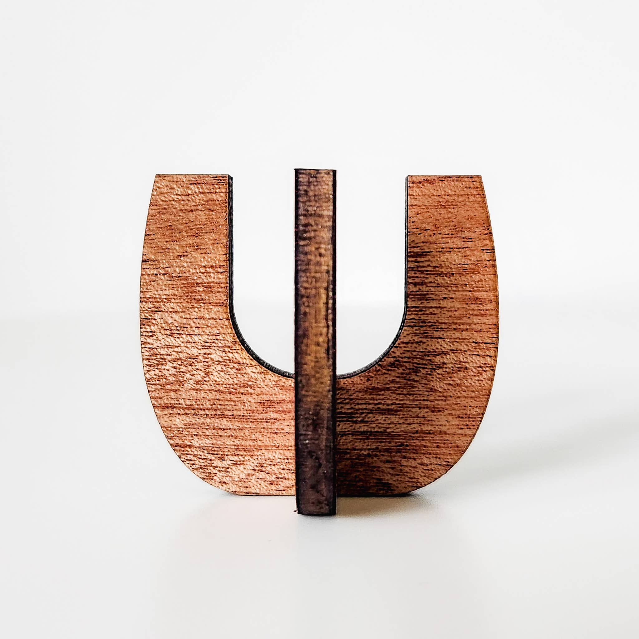 Leaf & Node - Wholesale Plant Pot - Air Plant Stand - Wooden Holder Display (Curved Sides)5