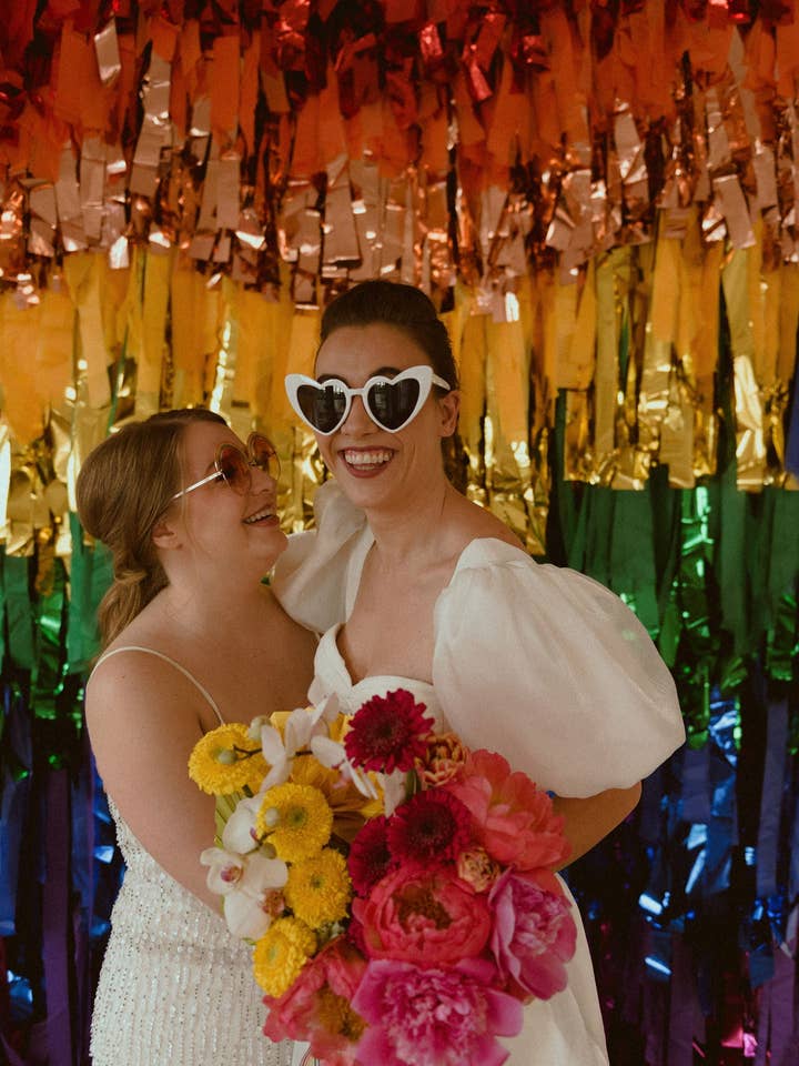 Achtergrond met regenboogfranje van de Pride-vlag voor wholesale door Oh My Darling Party Co