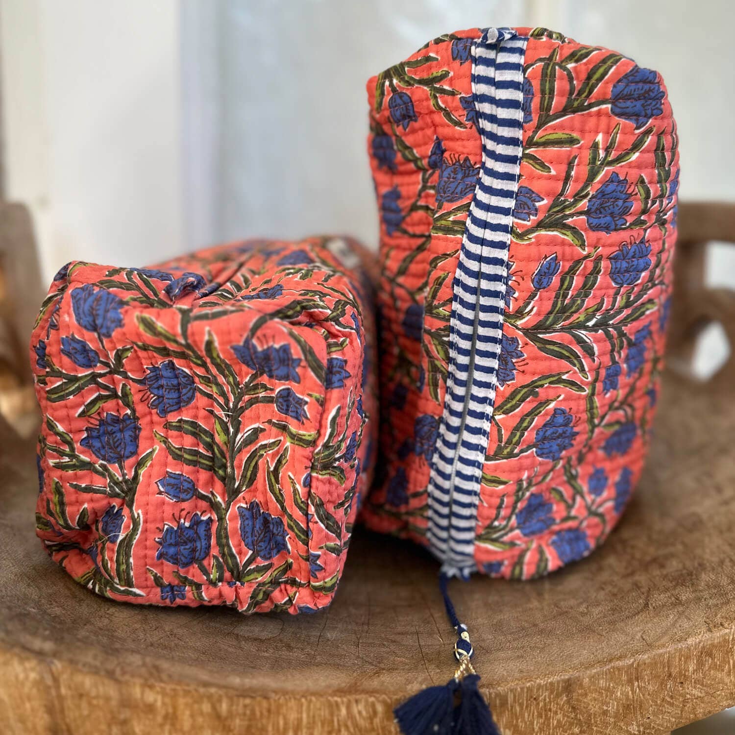 kikooni - Wholesale Makeup/Cosmetic Bag - Cosmetic Bag "Blossom Beauty" - peach1