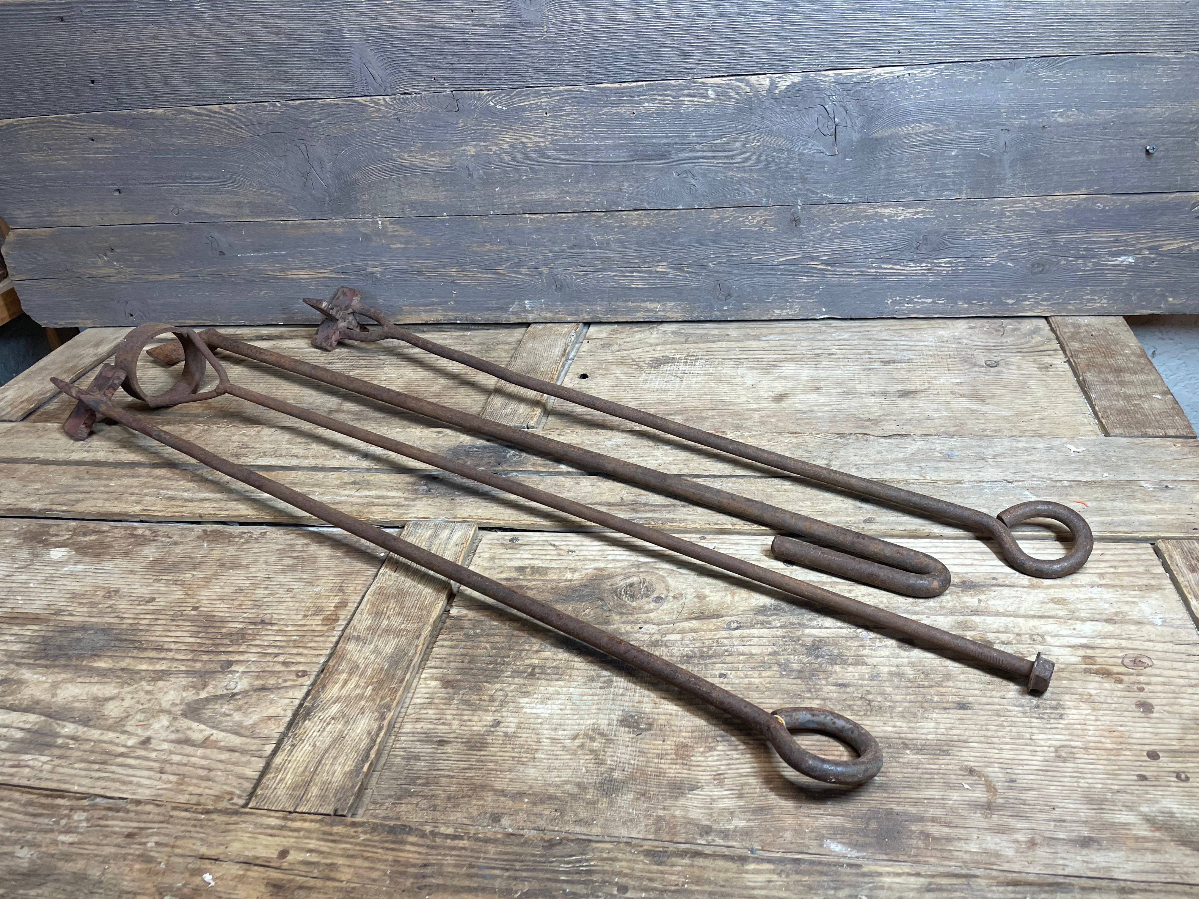 My Amigos Imports - Wholesale Decorative Tabletop Object - Long Branding Iron-Rustic-SR-Metal-Western-Cowboy-3 Ft. Long1