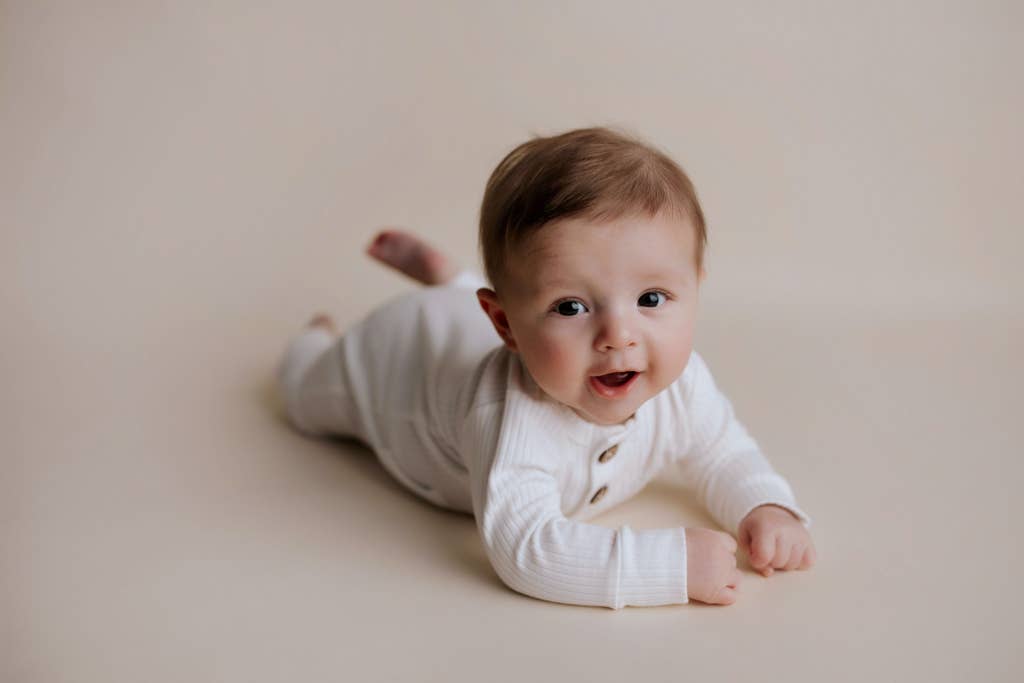 Three Little Tots - Wholesale Rompertje - Baby - Baby ribgebreide romper met zakken39