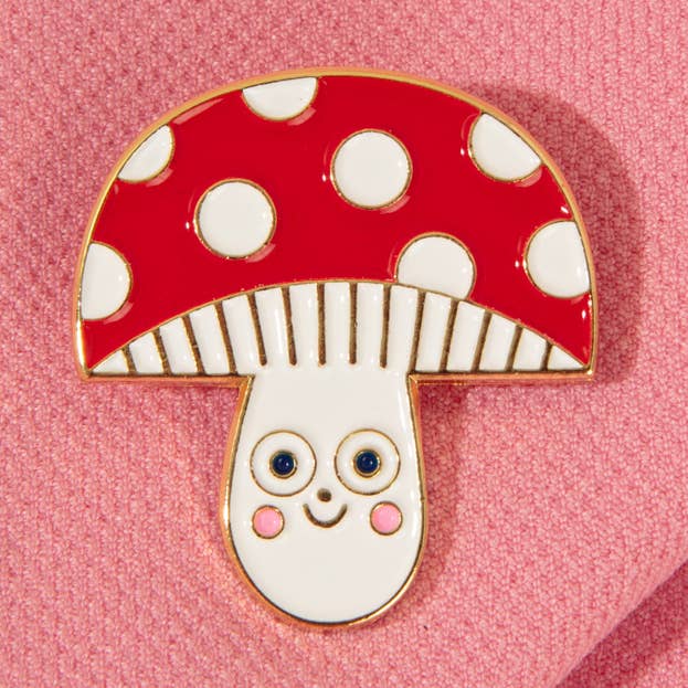Ana Seixas – wholesale Lapel pin/button – Mushroom // Pin0