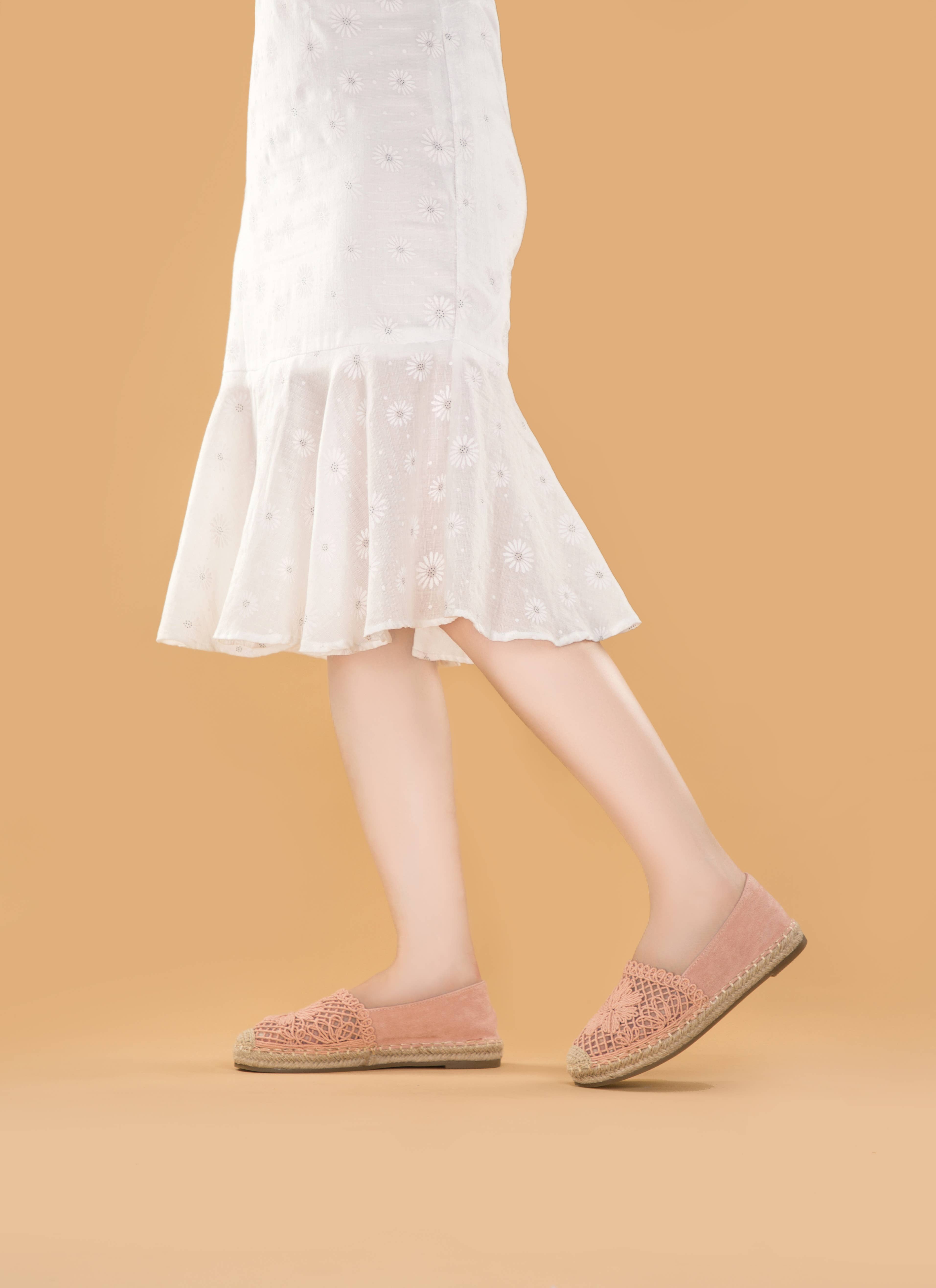 LADY GLORY - Wholesale Flats - Women's - Elegant Flat Espadrilles with Decorative Lace5