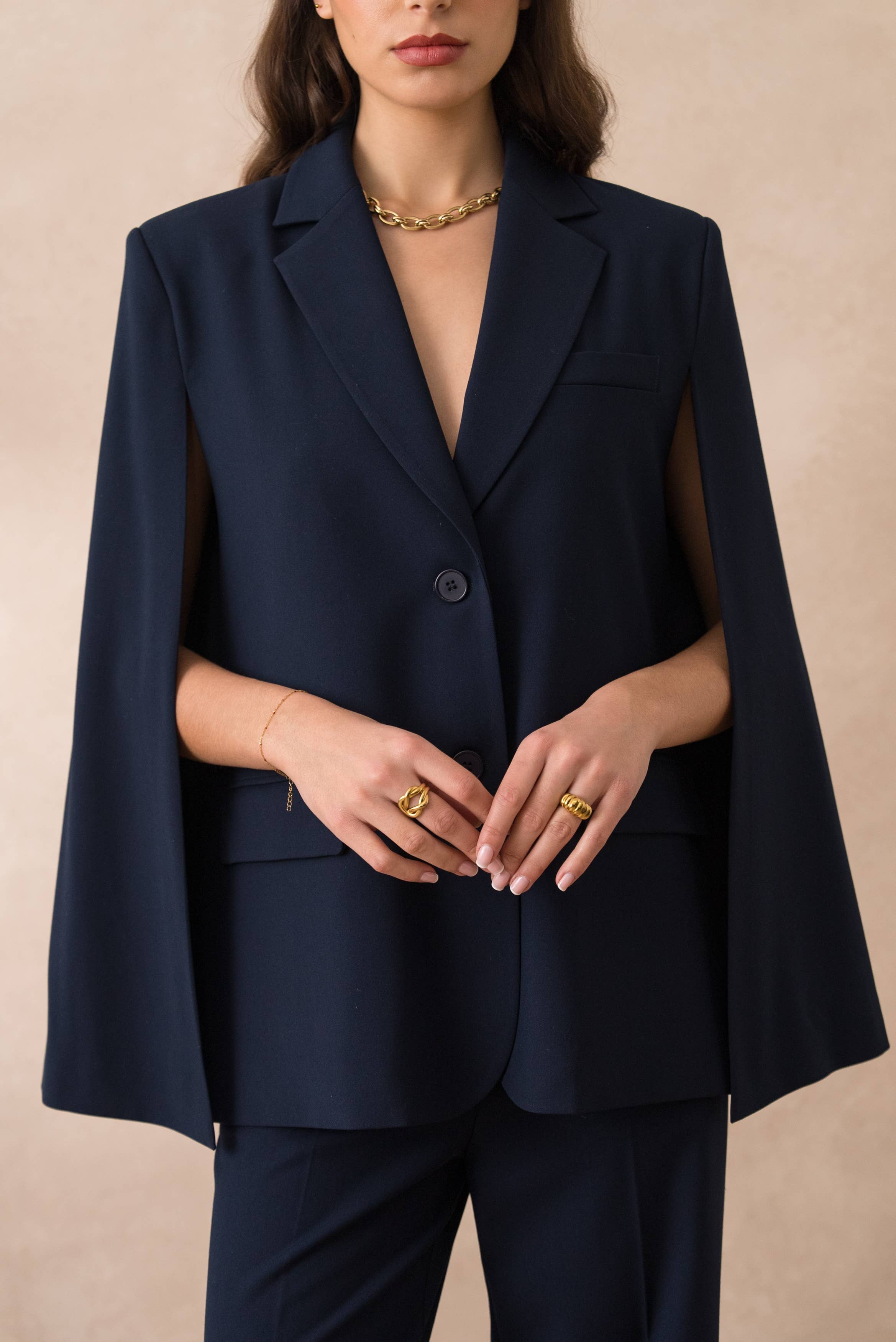 Attentif Paris - Wholesale Jacket - Women's - [Vision] Oversized cape jacket with structured cut7