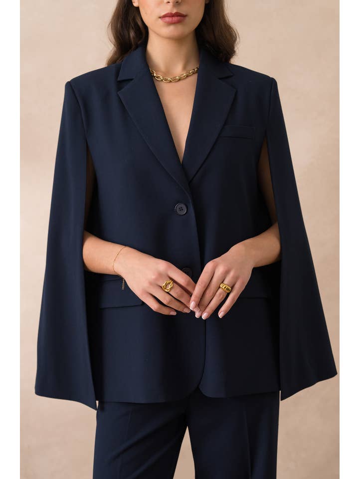 Attentif Paris – Blusão - Mulher por atacado – Casaco capa oversized com corte estruturado7