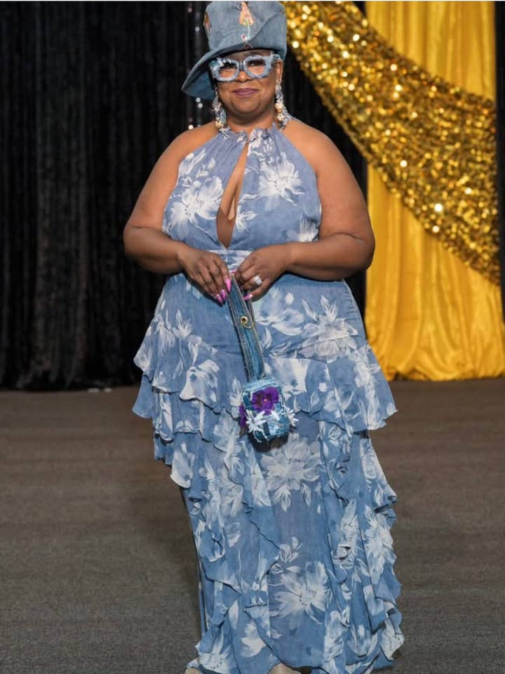 Ruffle Chiffon Maxi voor wholesale door ImMore CurVy Boutique