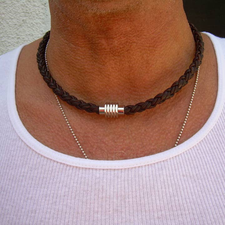 Urban Survival Gear USA - Venta al por mayor Joyería - Hombre - Collar de piel para hombre, collar para hombre, joyería para hombre, cierre magnético de acero inoxidable, padrinos de boda, día del padre, regalo para hombre, novio