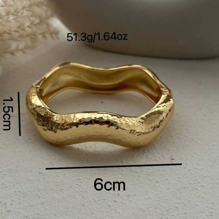 ACCITY - Wholesale Cuff Bracelet - IRREGULAR METAL SMOOTH SPRING WIDE BRACELET_CWMM31106