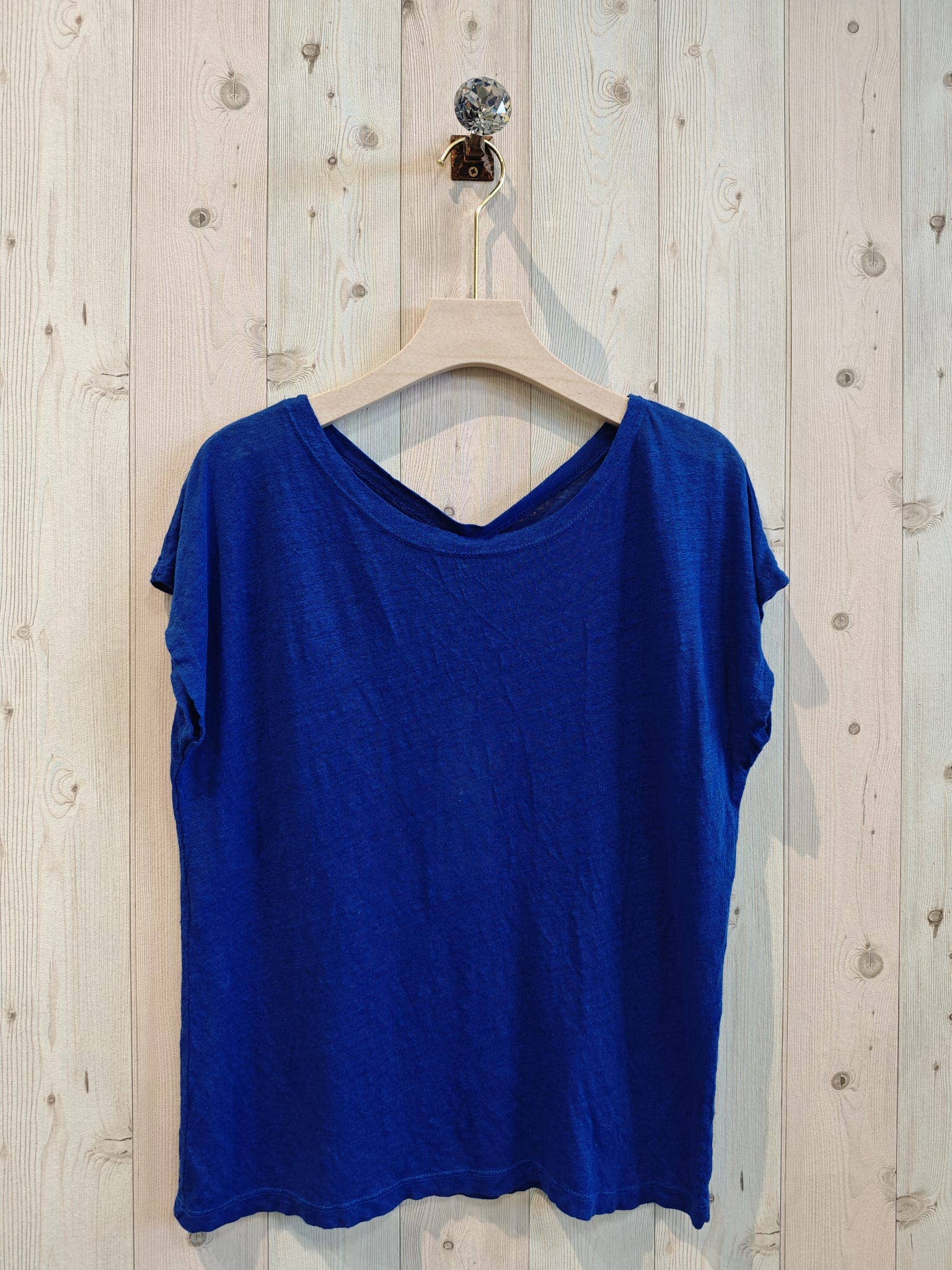 Linen & More - Wholesale T-Shirt - Women's - REF 2296 BASIC U-NECK T-SHIRT 100% LINEN2