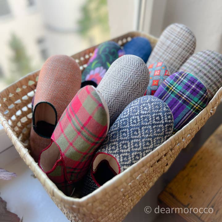 dear Morocco - Wholesale Slippers - Women's - Moroccan leather Slipper Babouche // Poland // Black flower
