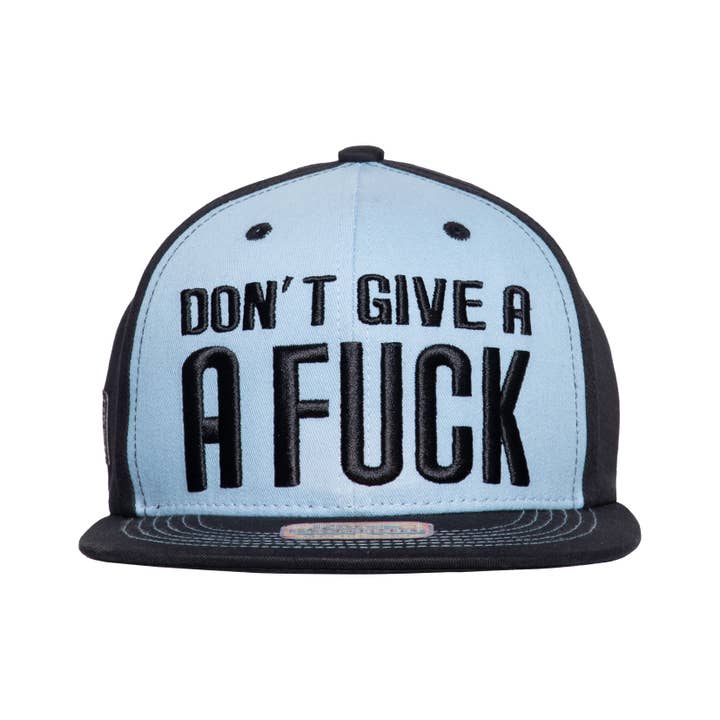 blauw Pet met platte rand „Don't Give A Fuck” voor groothandel op Faire