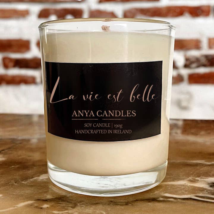 La vie est belle candle (dupe of perfume Lancome) for wholesale by Anya Candles