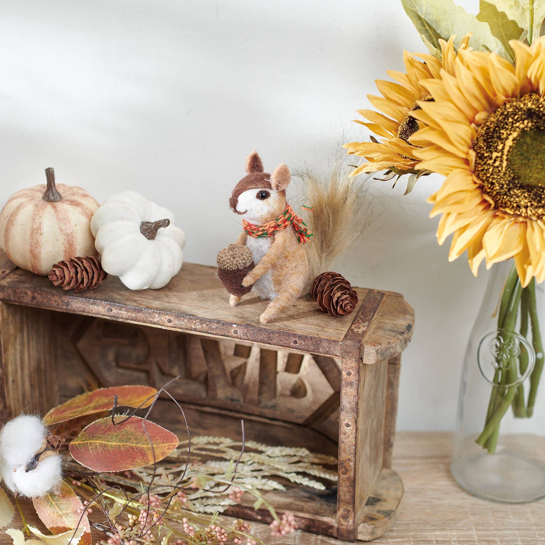 Primitives by Kathy - Wholesale Decorative Figurine - Squirrel With Scarf Critter3