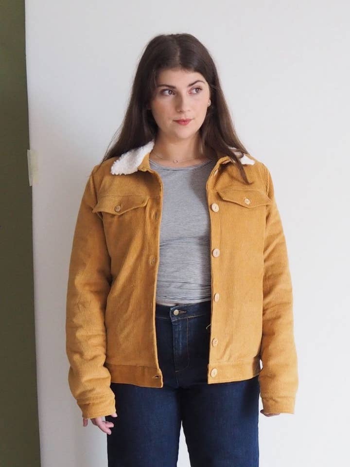 Giacca in velluto a coste con fodera in peluche, senape per la vendita all'ingrosso da parte di frankie & lou organic wear