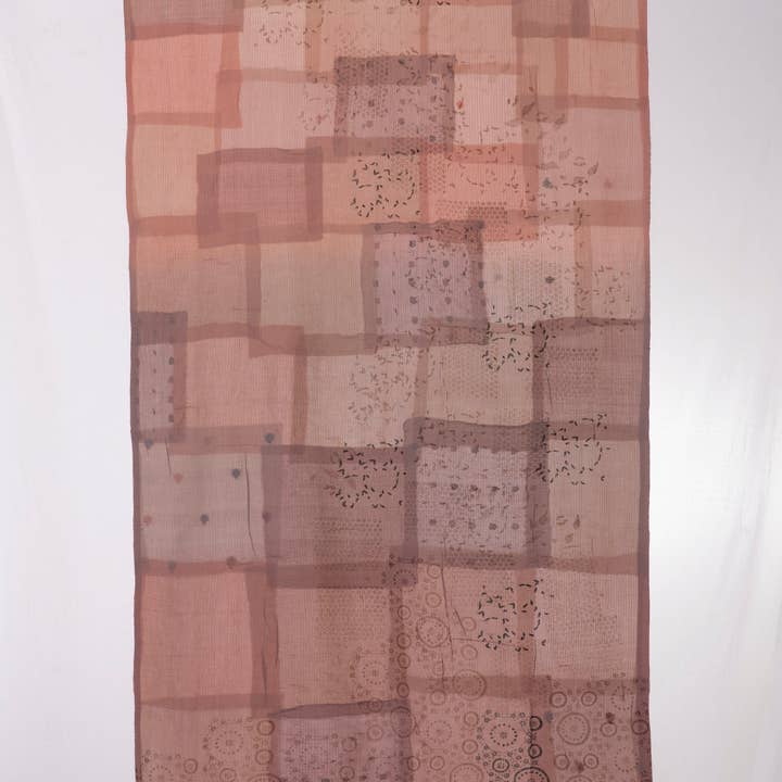 Ombre Patch Vintage Baumwolle Kantha Vorhänge - Rosa für den Großhandel von Maison Mieko