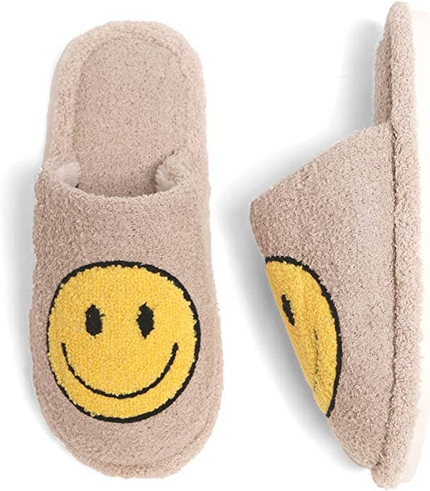 Funky Junque - Wholesale Slippers - Women's - Plush Slippers - Smiley Face - Beige3