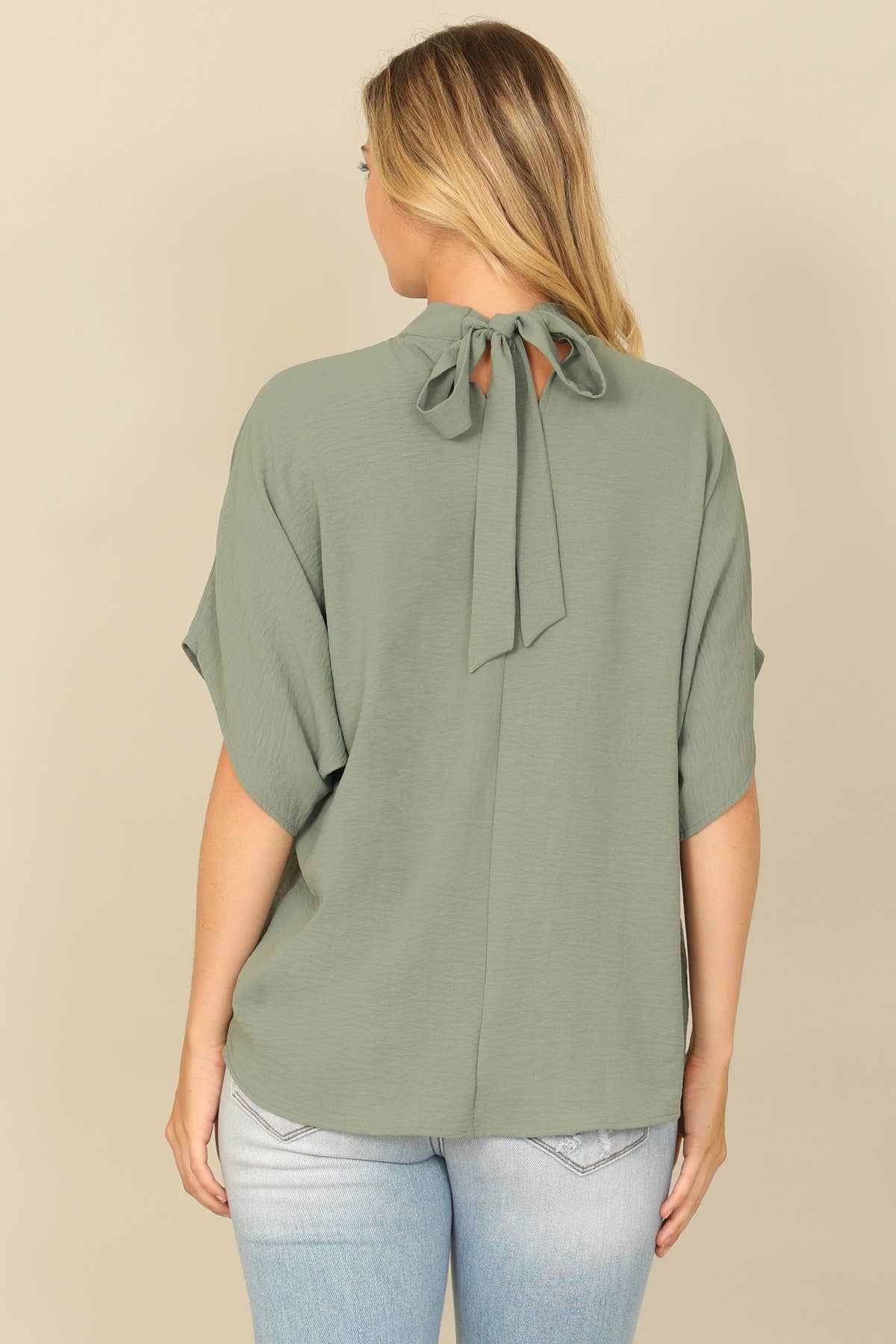 You & Me – Großhandel Bluse – Damen – YMT20083V-SOLID RÜCKENBAND DOLMAN-ÄRMEL HOCHHALS-TOP21