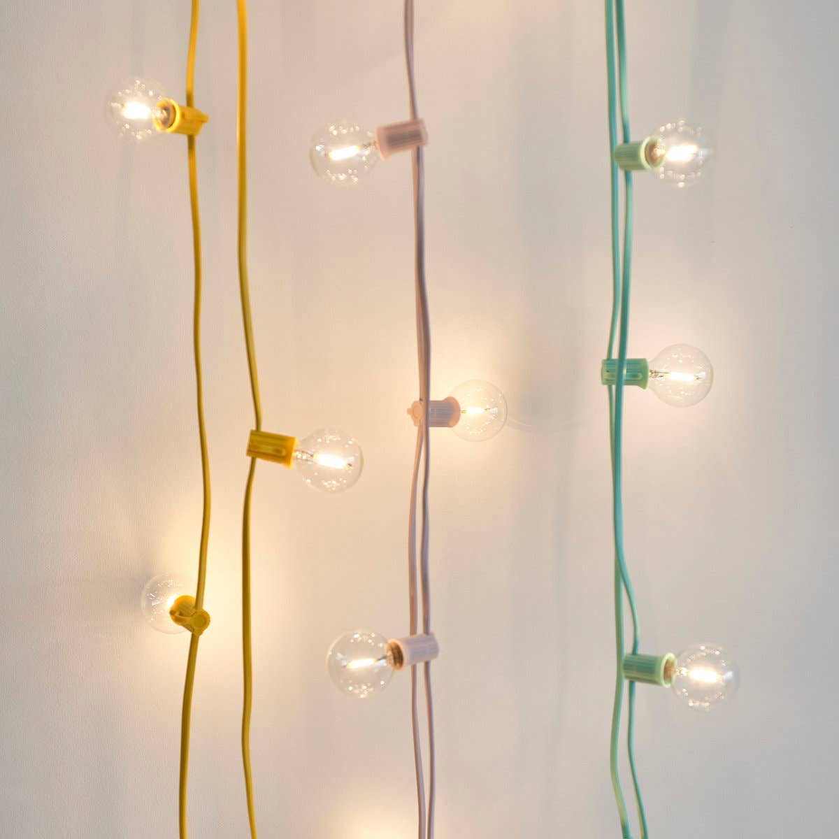Lightstyle London - Wholesale Fairy lights - Festoon 15 warm witte LED-lampen, 3 kleuren, 5,6 m verlicht6