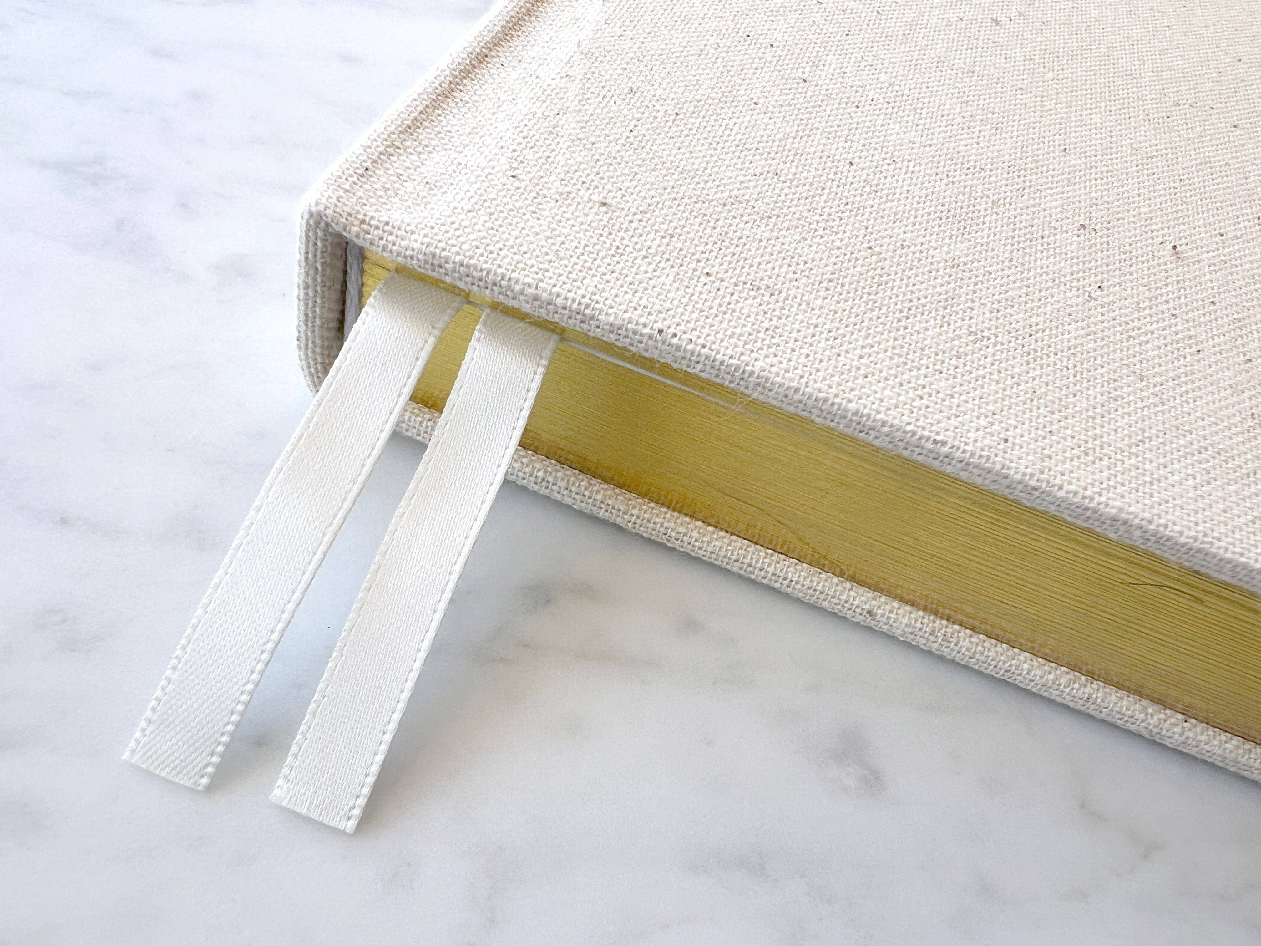 Favorite Story - Wholesale Journal/Diary - Linen Journal with Gilt Edges1