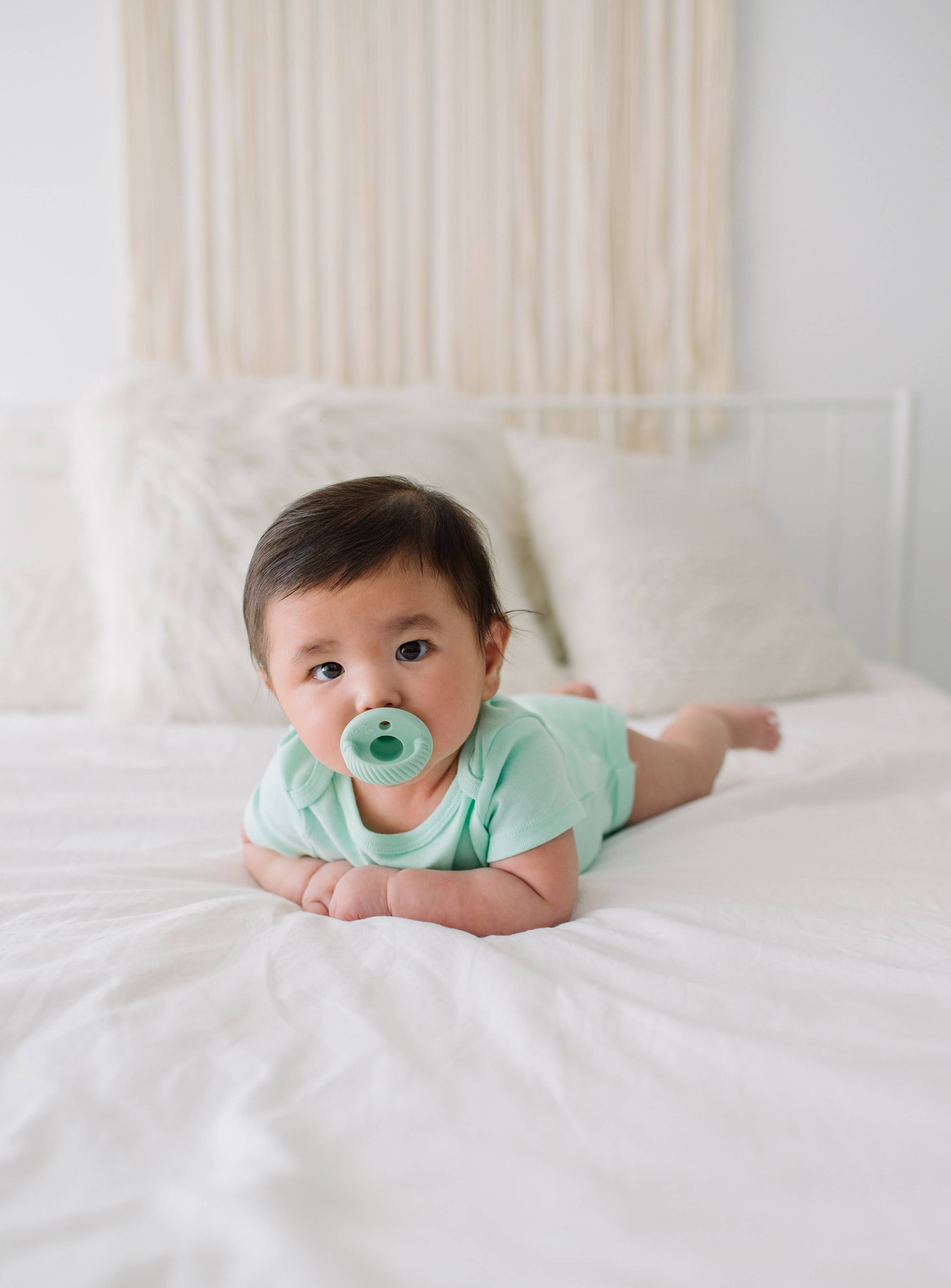 Itzy Ritzy - Wholesale Pacifier - Baby - *NEW SIZE* Sweetie Soother™ Pacifier Sets (2-pack)16