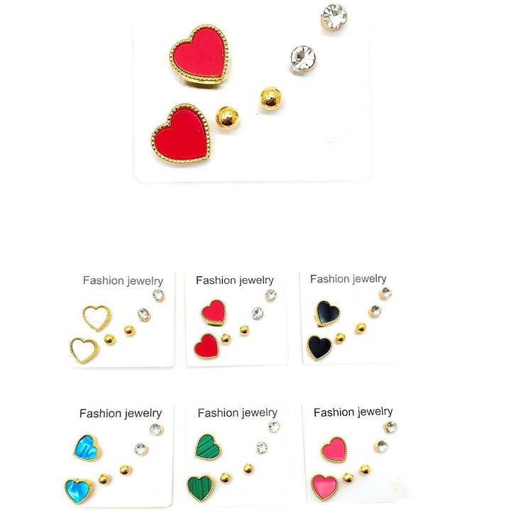 Ensemble de clous d'oreilles en forme de cœur avec strass pour la vente par Diacly