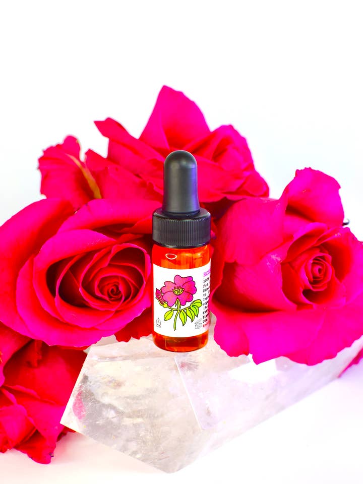 Rosehip Seed Oil for wholesale by Plant Makeup