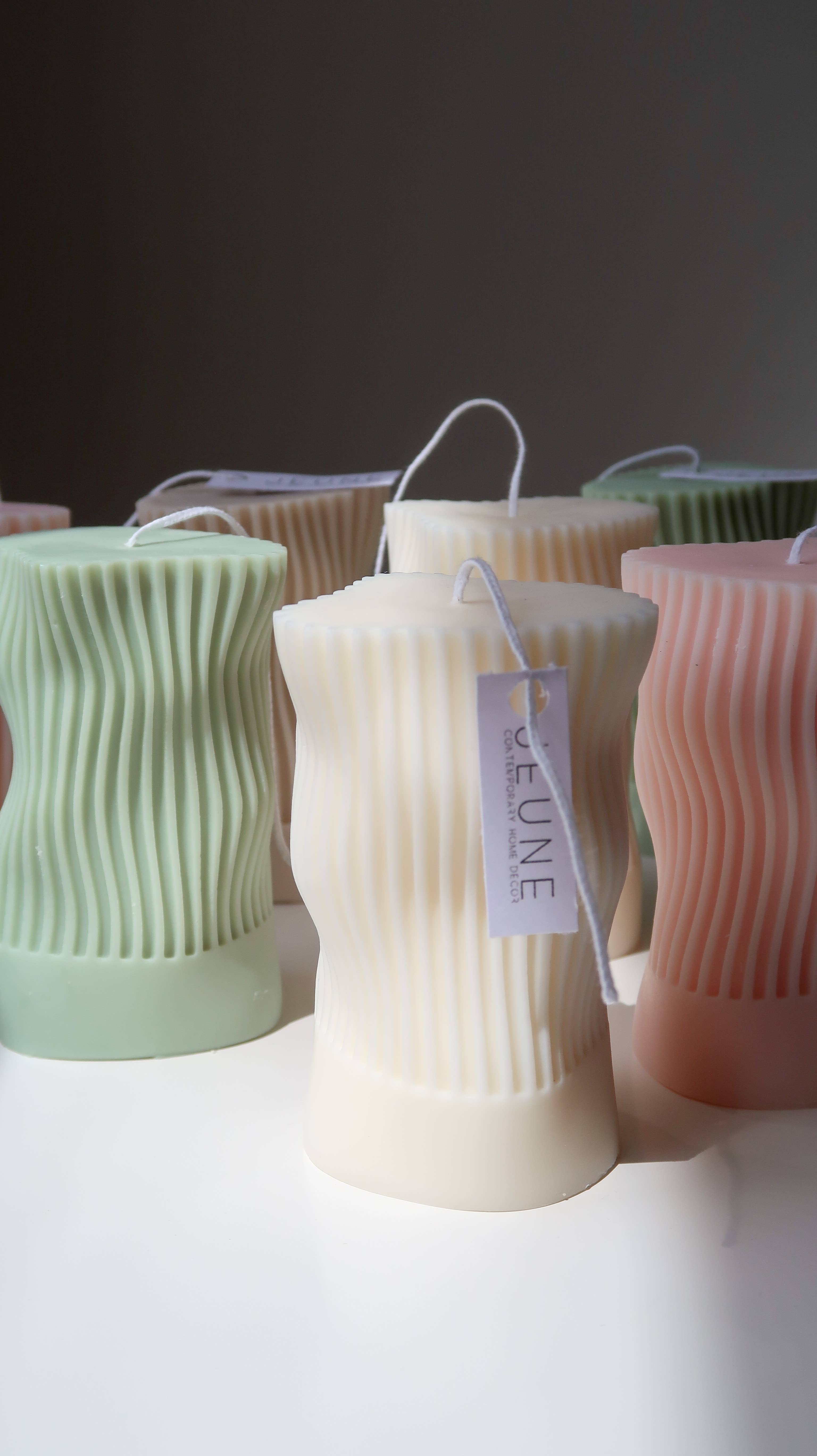 Jeune Home - Wholesale Novelty Candle - Irregular Wavey Soy Candle | Ribbed candle2