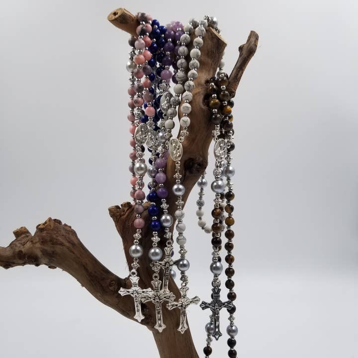 CHAKRA JEWELRY – wholesale Pendant/charm necklace – Natural Stone Bead Cross Necklace2