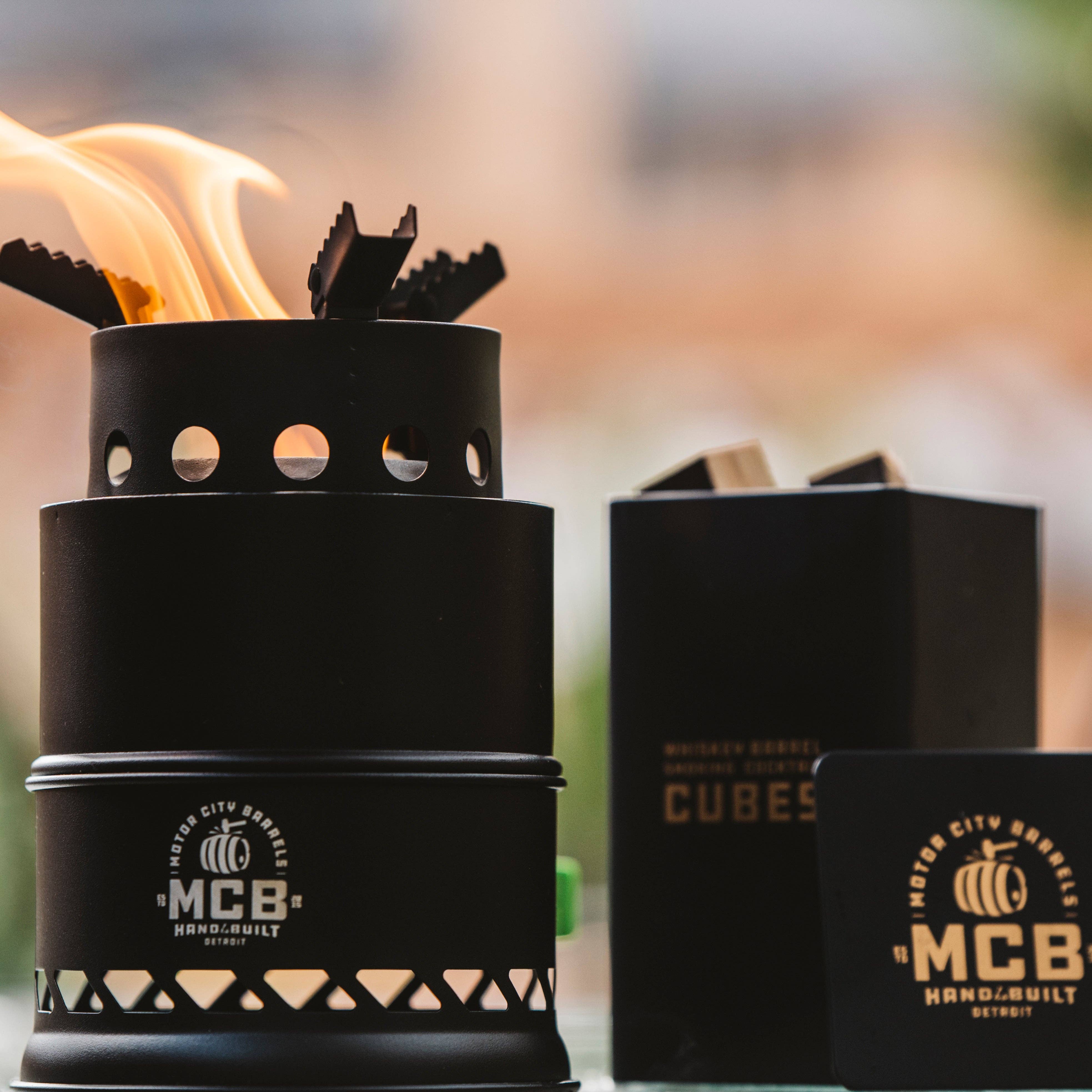 Motor City Barrels – Poço de fogo por atacado – Mini fogueira sem fumaça com cubos de madeira para defumar em barril11
