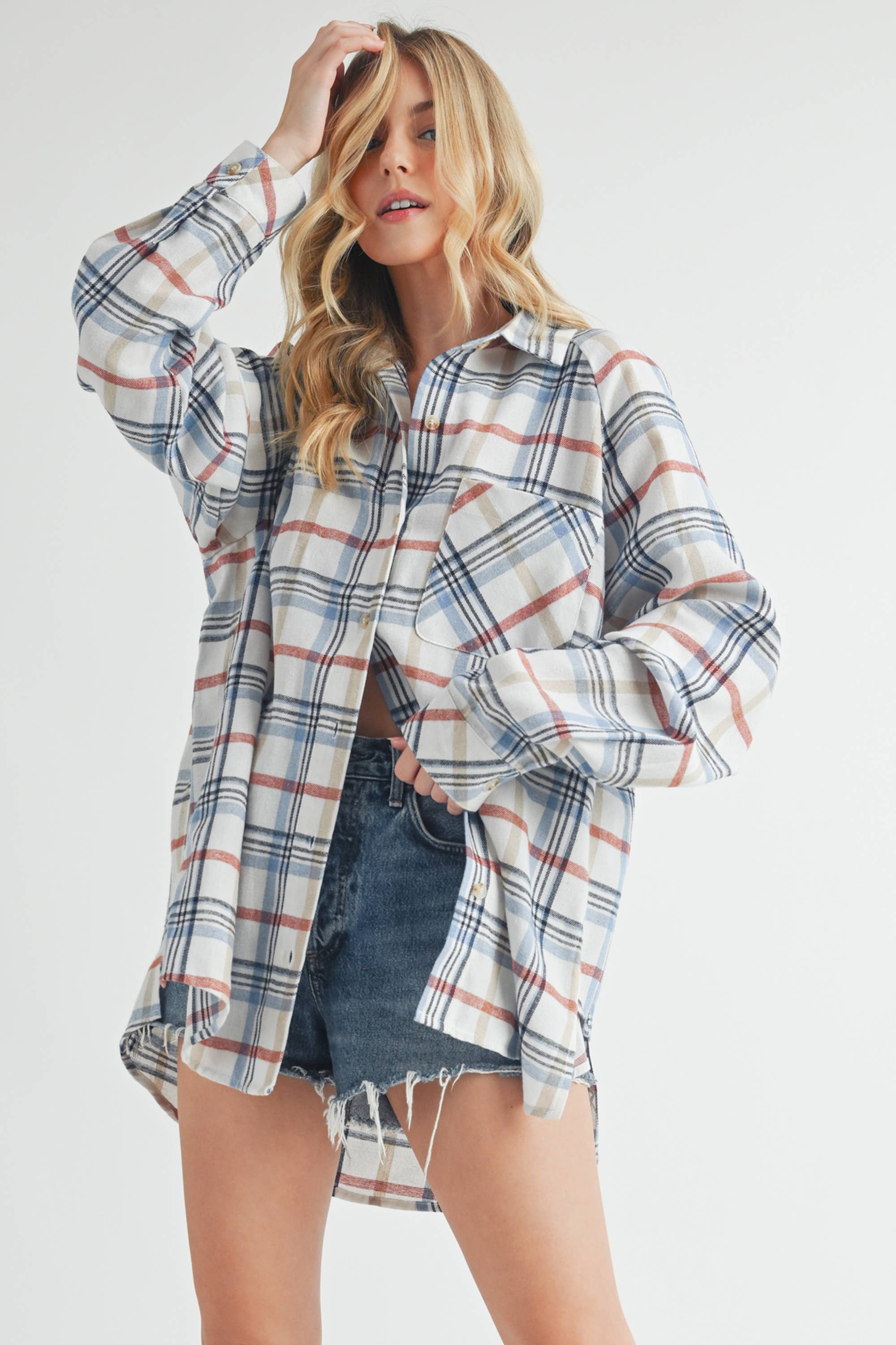 AEMI + CO – Camisa com botões no colarinho – Mulher por atacado – Camisa Flanela Xadrez Abri0