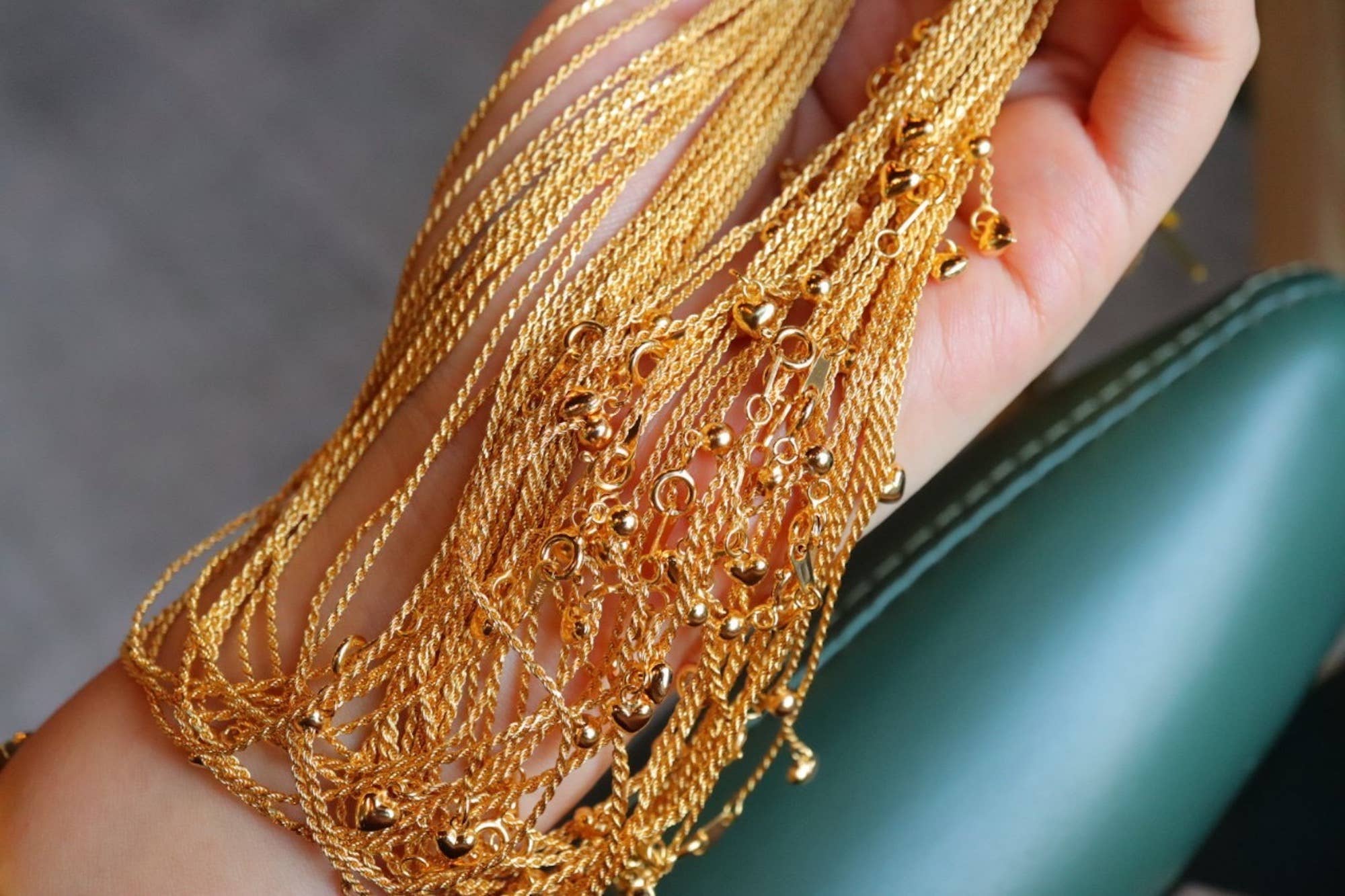 LanLivia - Venta al por mayor Collares de cadenas y eslabones - Collar trenzado vintage y atemporal de cadena en dorado y plateado6