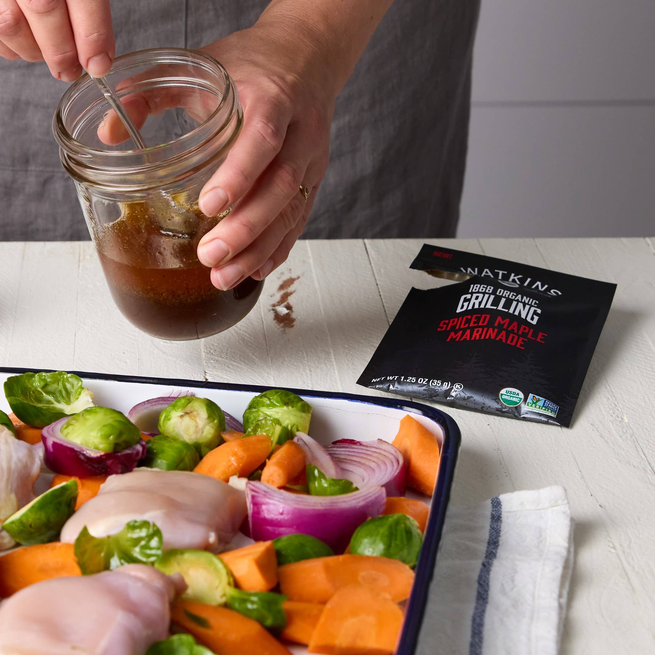 The Watkins Co. - Vente Marinade - Marinade à l'érable épicée biologique, 1,25 oz3