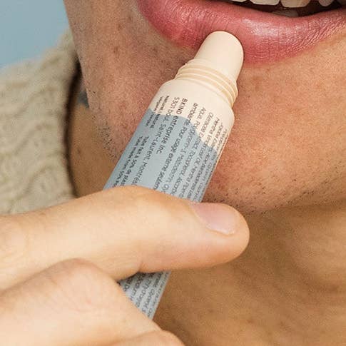 Baume à lèvres nourrissant au céramide - Menthe poivrée pour la vente par BKIND