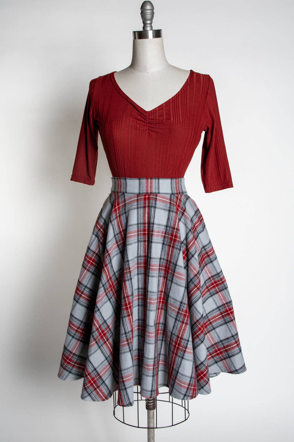 Heart of Haute - Wholesale Skirt - Women's - Haute Circle Skirt - Flannel, Grey Plaid1