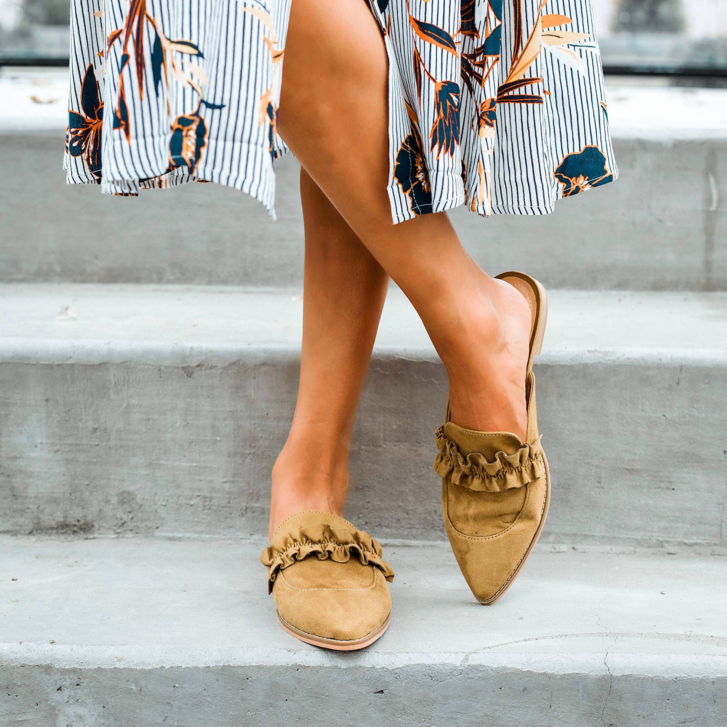 Journee - Wholesale Mules - Women's - Kessie Ruffled Mule Flats In Faux Suede8