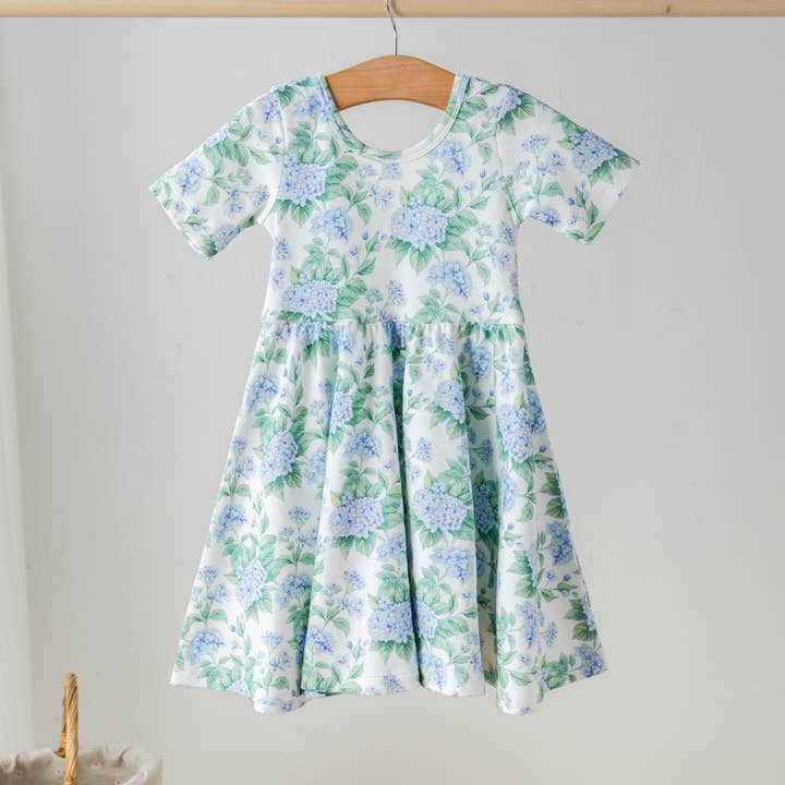 Robe Tournante en Coton Bio Hydrangea Heaven pour la vente par Nola Tawk