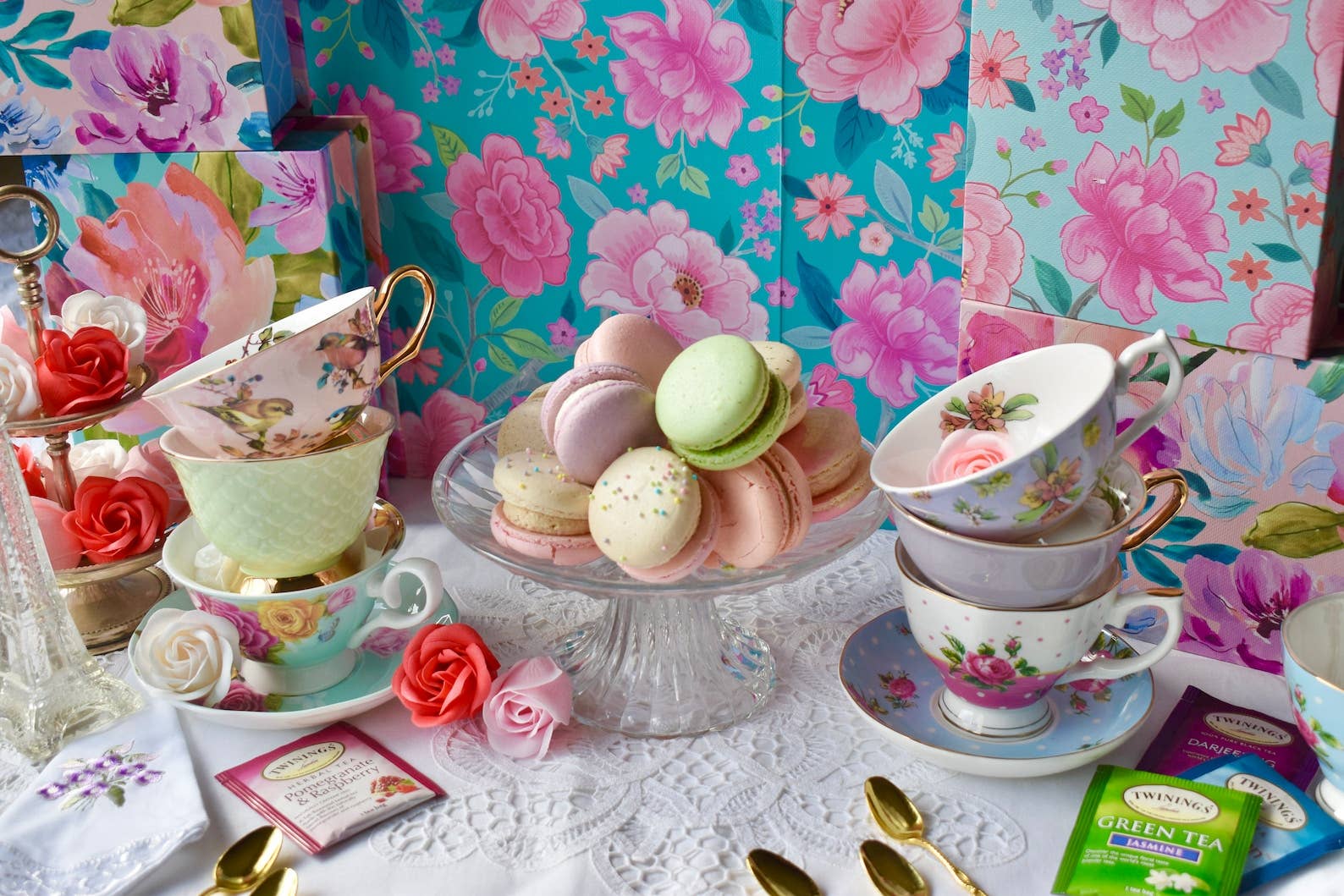 All Little Cute Things – wholesale Teset – Omatchande tekoppar med fat för tebjudning, catering och eventplanering16