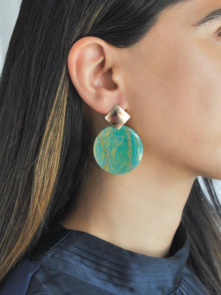 Örhängen cirkel 3cm mellanstora dubbar för wholesale av YagoEco Accessories