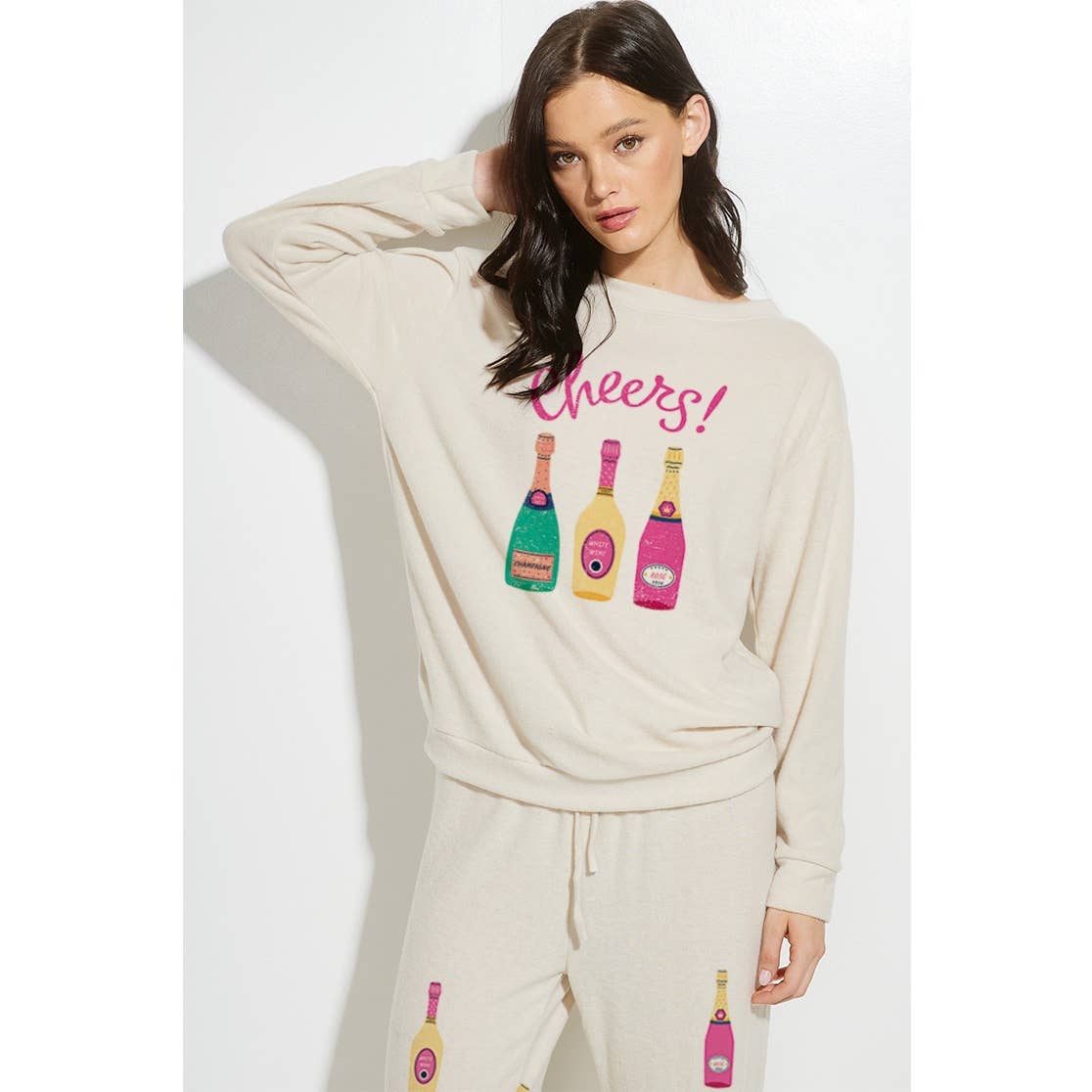 Phil Love – Großhandel Set aus Oberteil und Hose (NICHT Loungewear) – Damen – Weiches Loungewear-Set mit Champagnerflaschenprint für den Urlaub9
